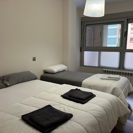Impresionante Apartamento De 4 Dormitorios 3 Banos Y 2 Plazas De Garaje Madri Exterior foto