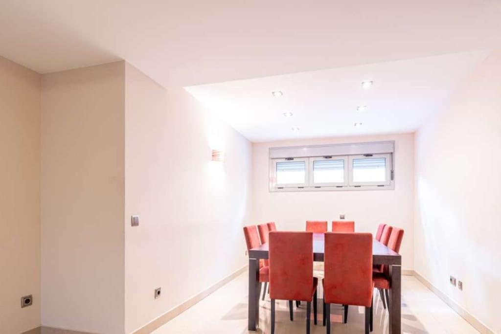 Impresionante Apartamento De 4 Dormitorios 3 Banos Y 2 Plazas De Garaje Madri Exterior foto