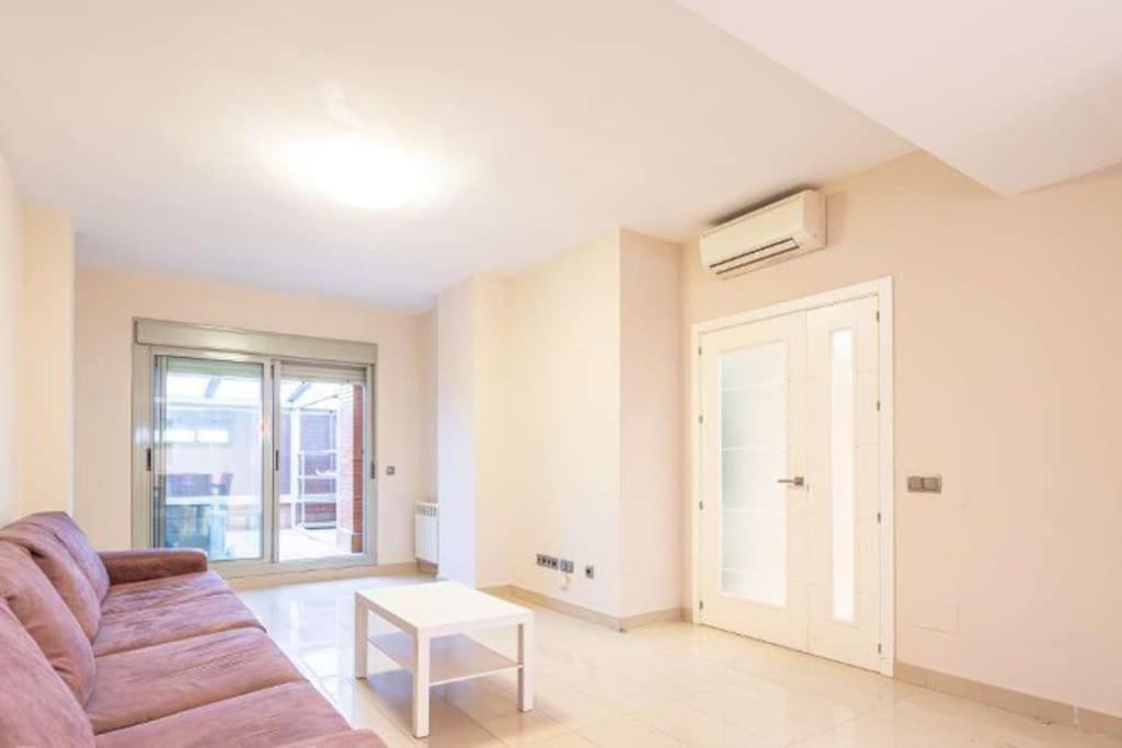 Impresionante Apartamento De 4 Dormitorios 3 Banos Y 2 Plazas De Garaje Madri Exterior foto